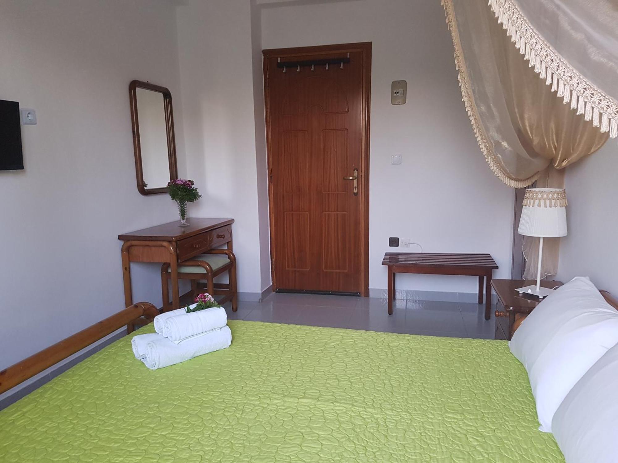 Rhodes City Georgia Old Town Apartments חדר תמונה