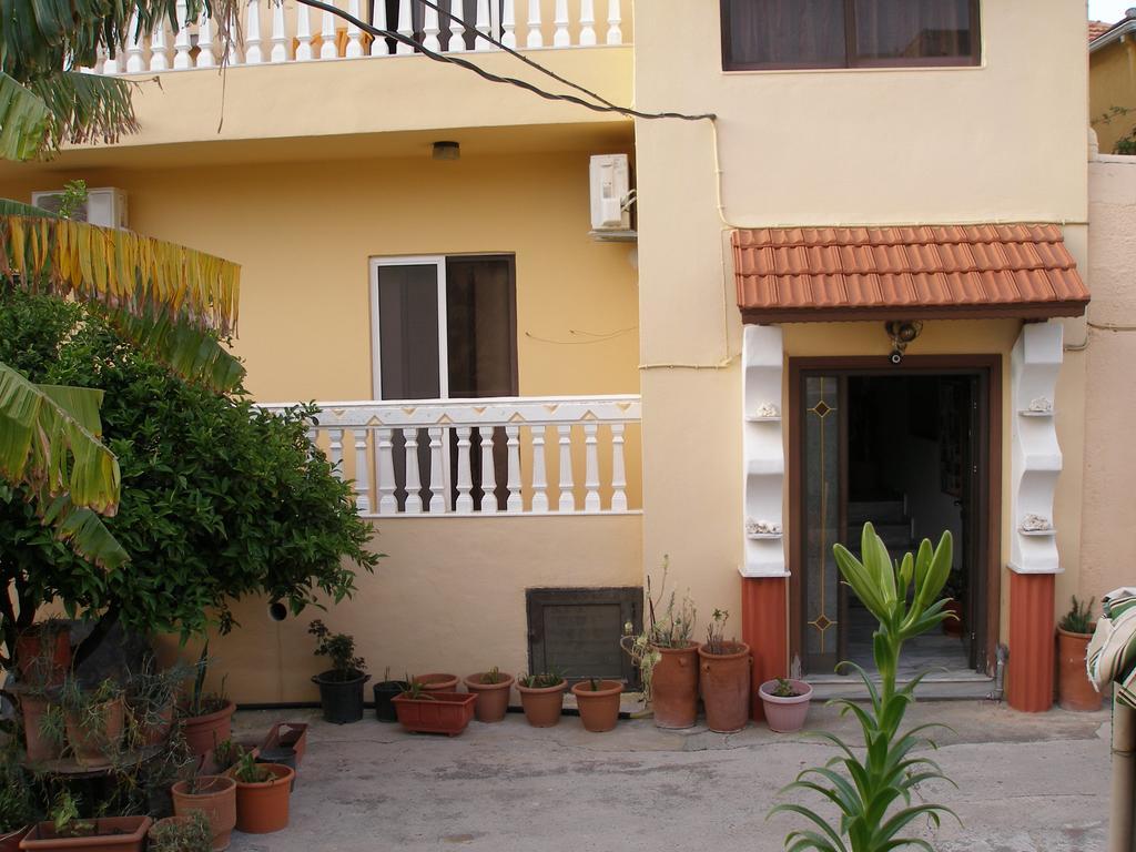 Rhodes City Georgia Old Town Apartments מראה חיצוני תמונה