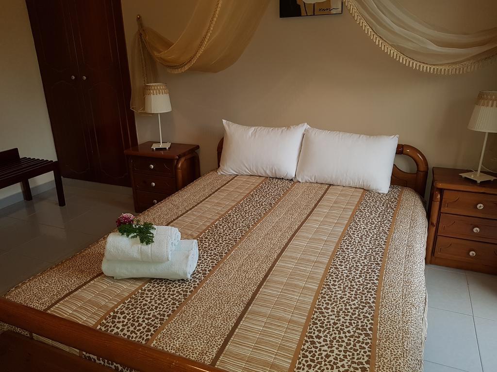 Rhodes City Georgia Old Town Apartments מראה חיצוני תמונה